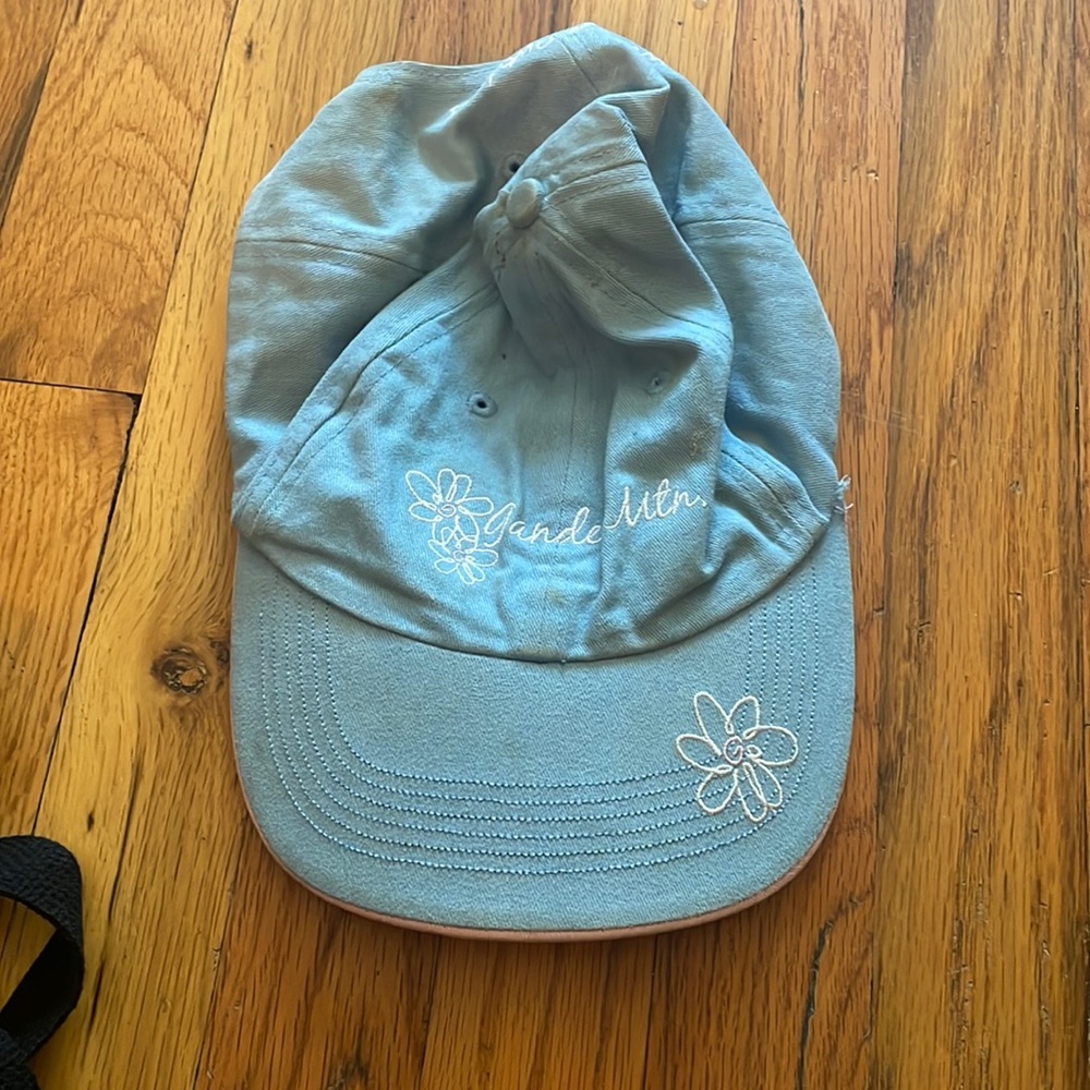 Womens hat